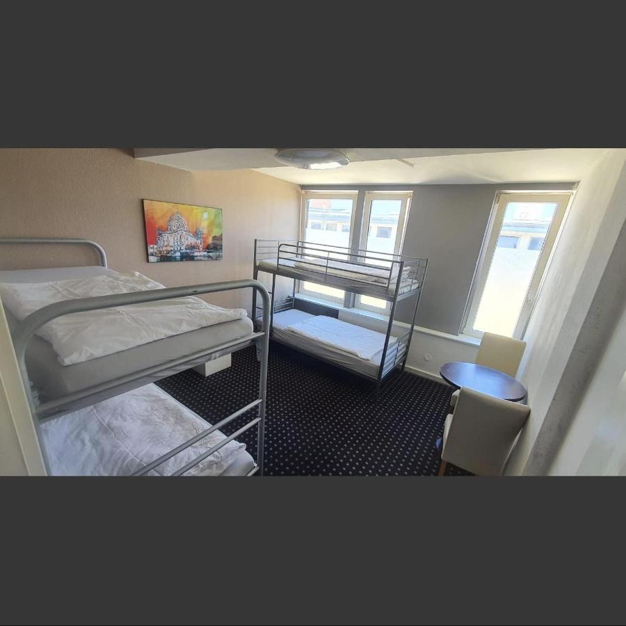 Isas Hostel เบอร์ลิน ภายนอก รูปภาพ