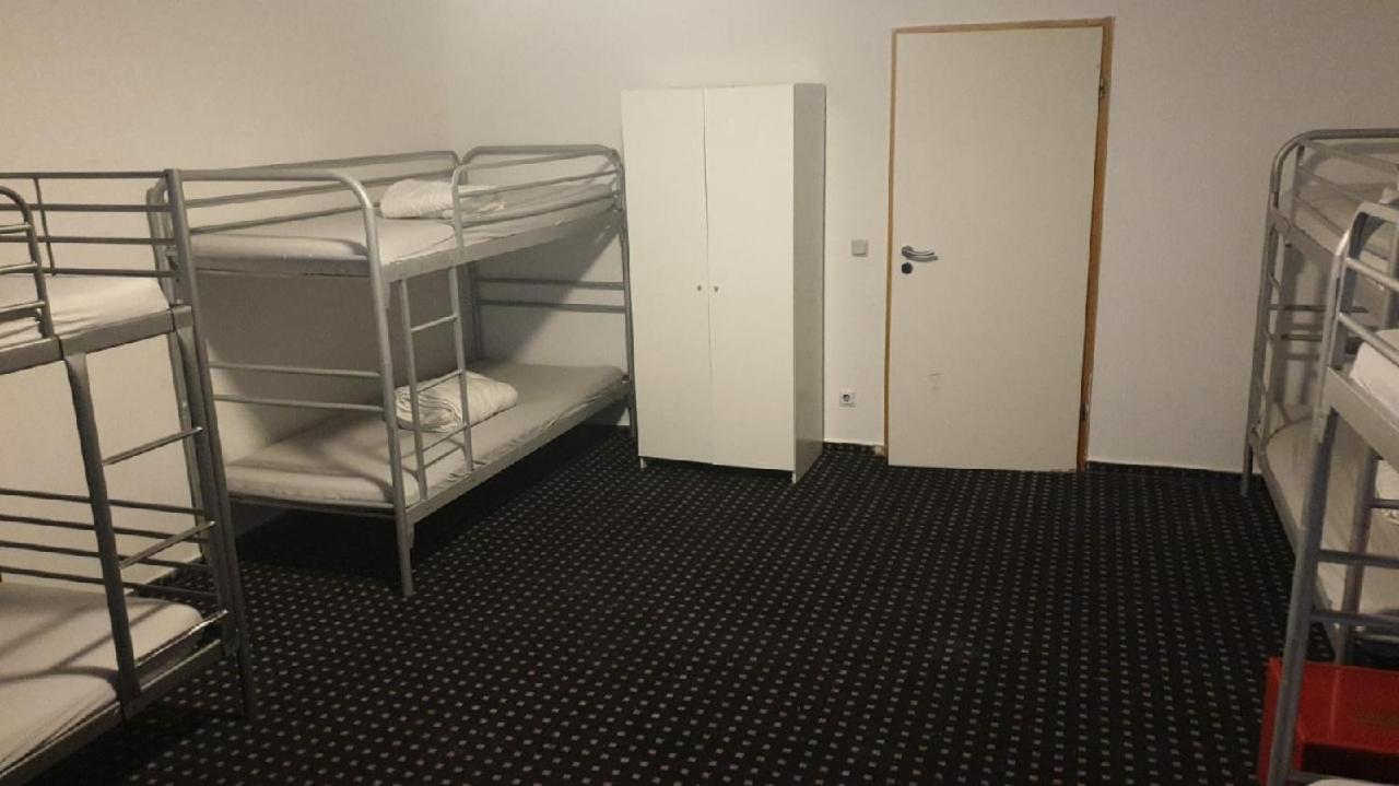Isas Hostel เบอร์ลิน ภายนอก รูปภาพ